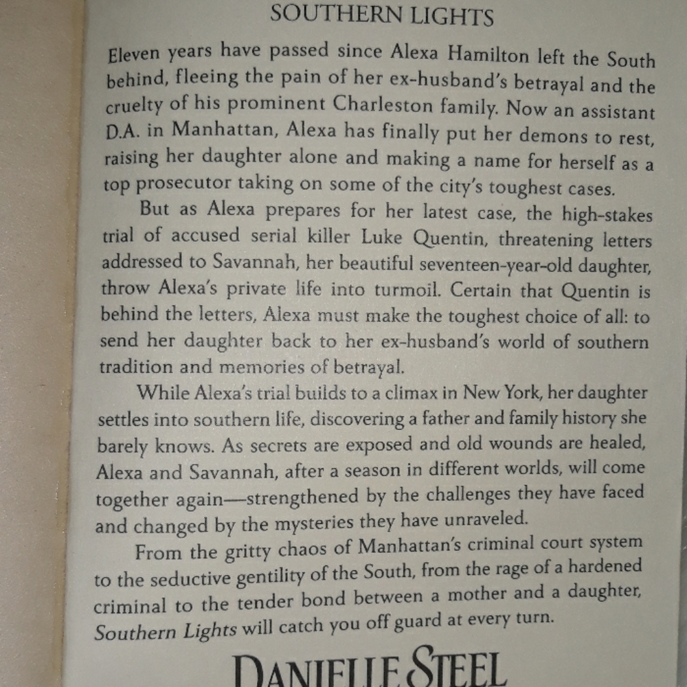 Set of 6 Danielle Steel books - Picture 6 of 8